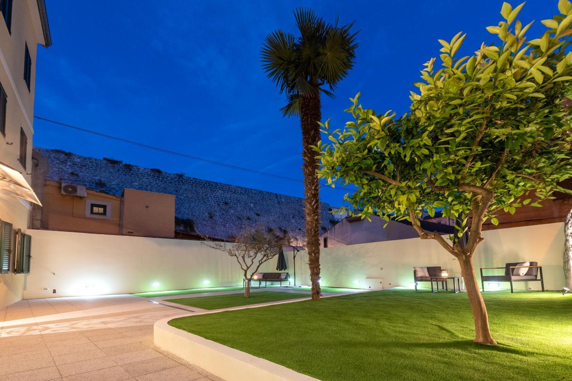 Guest house Garden Luxury 4*